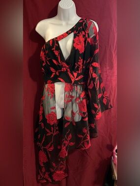 VENUS Black One-Shoulder Sheer Top with Red Floral Appliqué
